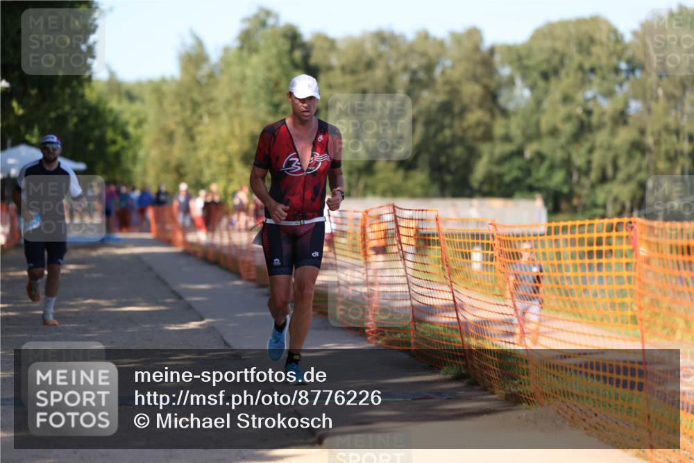 07.09.2025 - 19. Norderstedt Triathlon Michael Strokosch http://msf.ph/oto/8776226 07.09.2025 15:47:30 Laufen  meine-sportfotos.de