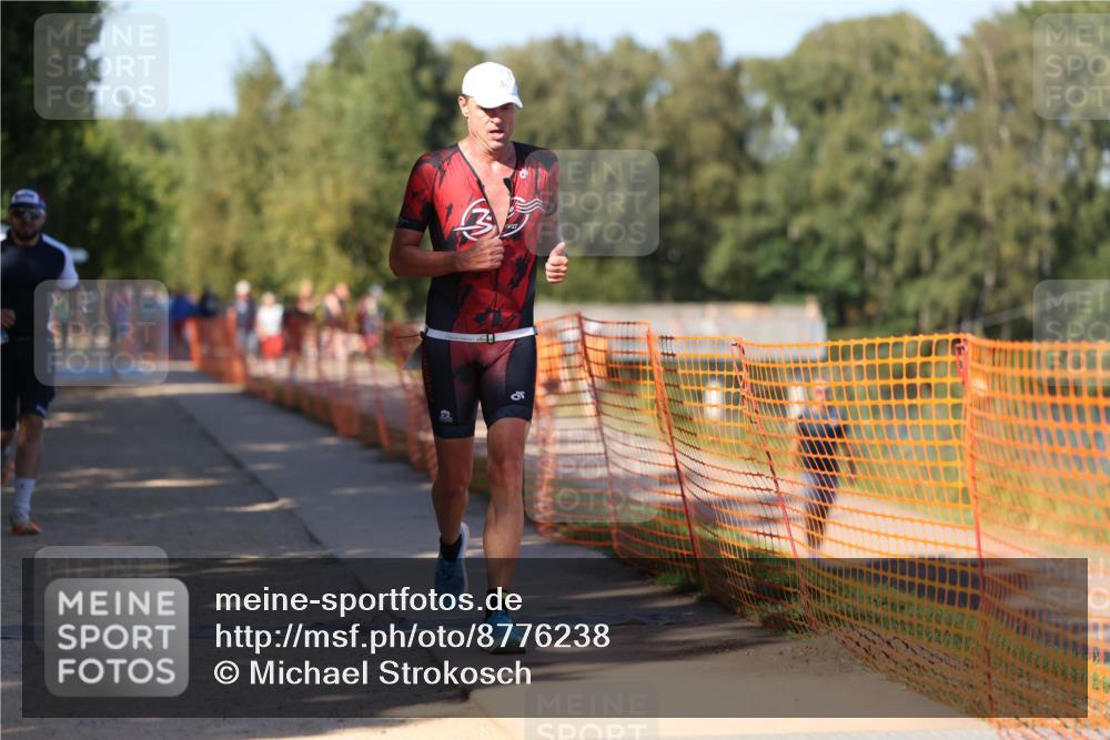 07.09.2025 - 19. Norderstedt Triathlon Michael Strokosch http://msf.ph/oto/8776238 07.09.2025 15:47:30 Laufen  meine-sportfotos.de