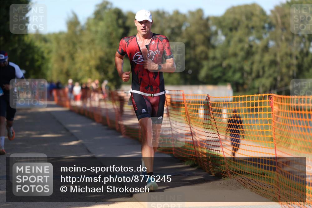 07.09.2025 - 19. Norderstedt Triathlon Michael Strokosch http://msf.ph/oto/8776245 07.09.2025 15:47:31 Laufen  meine-sportfotos.de