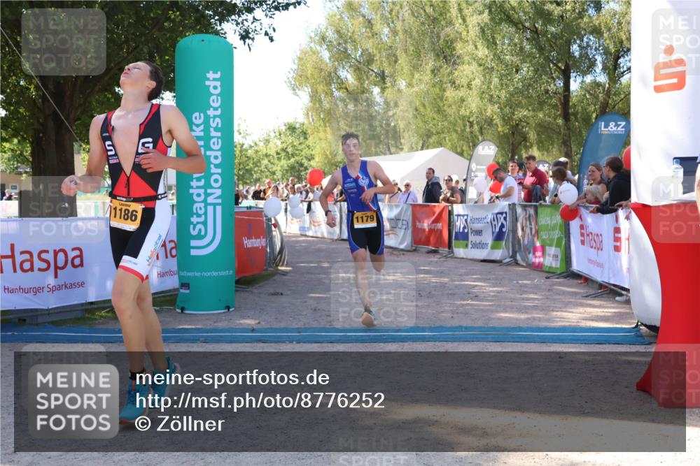 07.09.2025 - 19. Norderstedt Triathlon Zöllner http://msf.ph/oto/8776252 07.09.2025 11:58:13 Ziel 1179, 1186, 1211 meine-sportfotos.de
