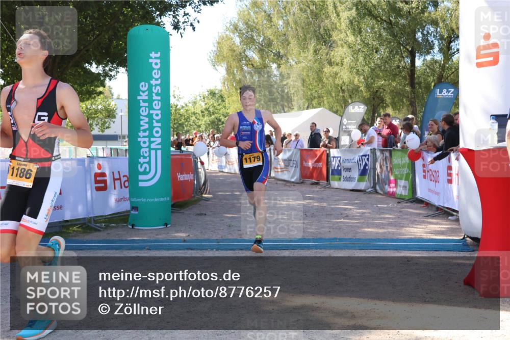 07.09.2025 - 19. Norderstedt Triathlon Zöllner http://msf.ph/oto/8776257 07.09.2025 11:58:13 Ziel 1179, 1186, 1211 meine-sportfotos.de