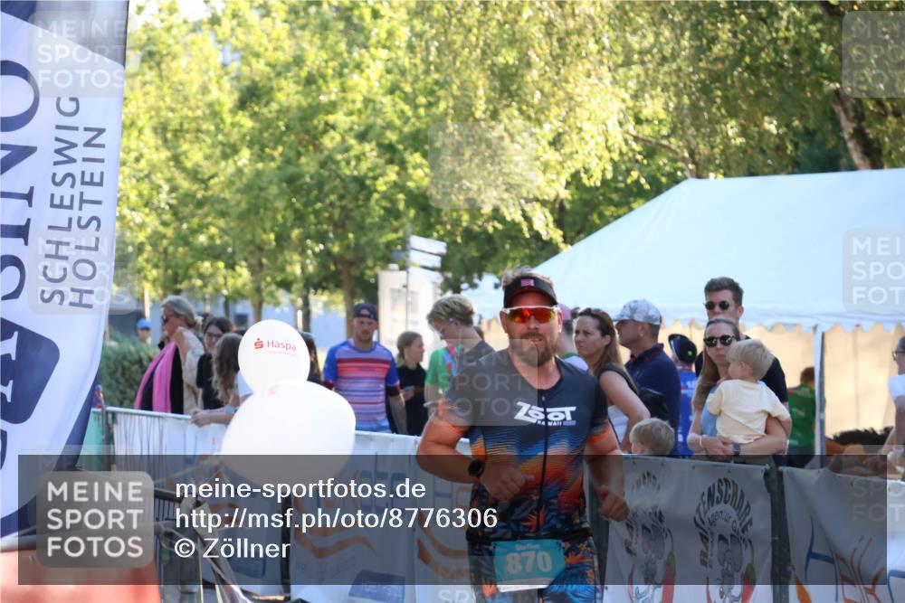 07.09.2025 - 19. Norderstedt Triathlon Zöllner http://msf.ph/oto/8776306 07.09.2025 17:07:42 Ziel 870 meine-sportfotos.de