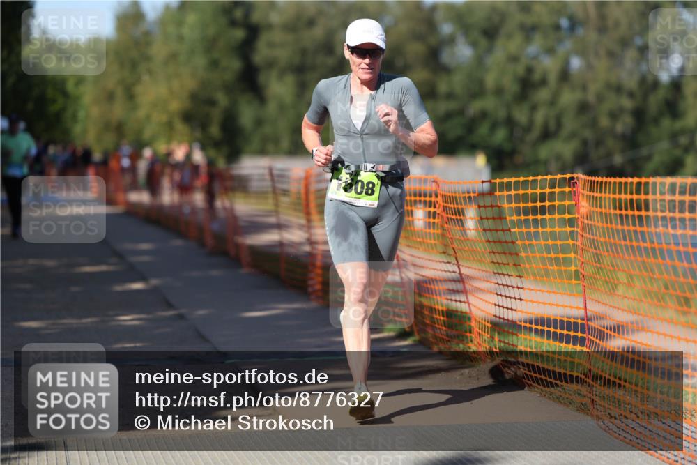 07.09.2025 - 19. Norderstedt Triathlon Michael Strokosch http://msf.ph/oto/8776327 07.09.2025 15:48:00 Laufen 888, 1507, 1508 meine-sportfotos.de
