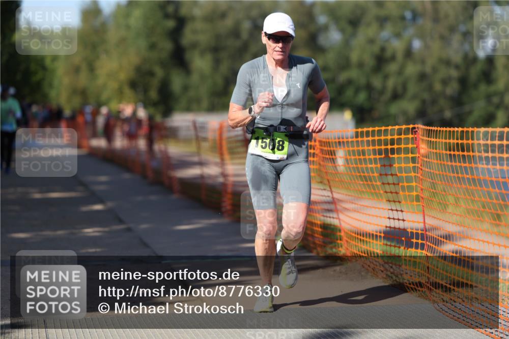 07.09.2025 - 19. Norderstedt Triathlon Michael Strokosch http://msf.ph/oto/8776330 07.09.2025 15:48:00 Laufen 888, 1507, 1508 meine-sportfotos.de