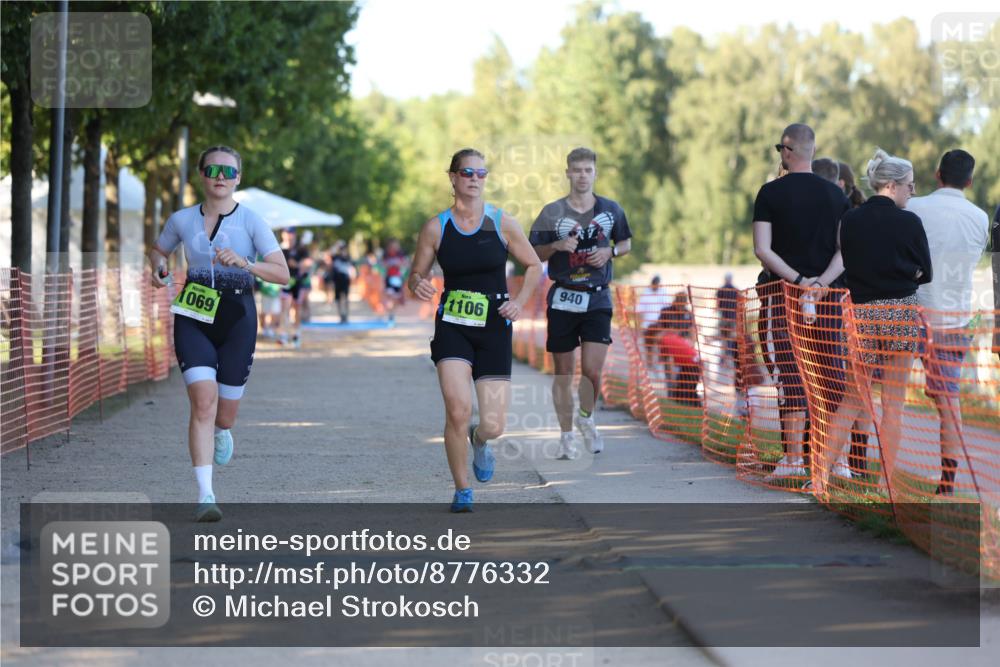 07.09.2025 - 19. Norderstedt Triathlon Michael Strokosch http://msf.ph/oto/8776332 07.09.2025 16:46:54 Laufen 940, 1069, 1106, 1611 meine-sportfotos.de