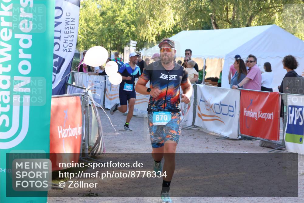 07.09.2025 - 19. Norderstedt Triathlon Zöllner http://msf.ph/oto/8776334 07.09.2025 17:07:44 Ziel 870, 902 meine-sportfotos.de