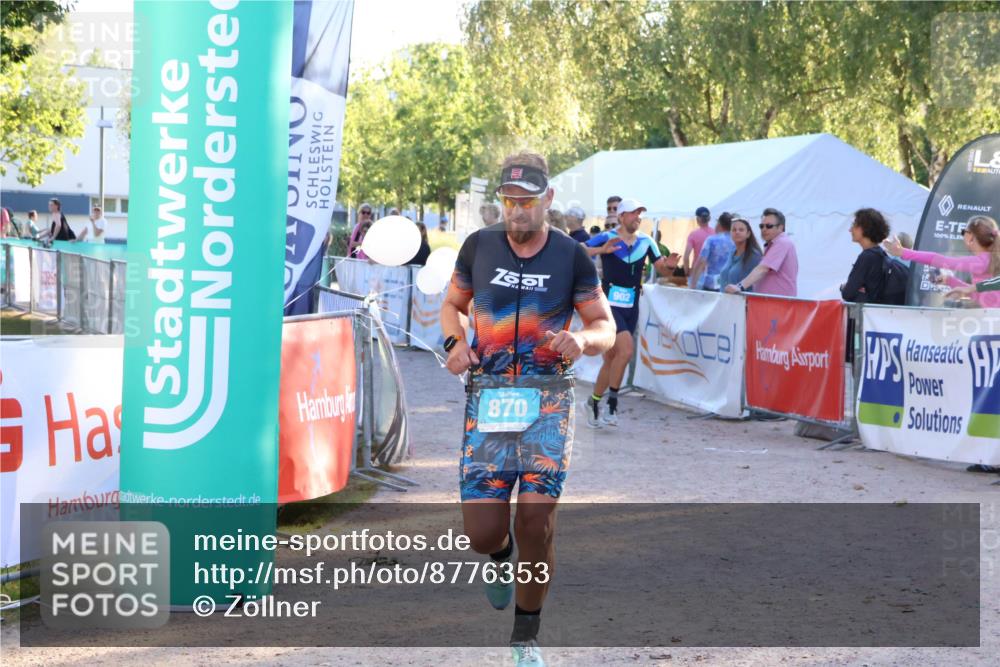 07.09.2025 - 19. Norderstedt Triathlon Zöllner http://msf.ph/oto/8776353 07.09.2025 17:07:45 Ziel 870, 902 meine-sportfotos.de