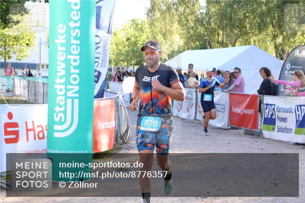 07.09.2025 - 19. Norderstedt Triathlon Zöllner http://msf.ph/oto/8776357 07.09.2025 17:07:45 Ziel 870, 902 meine-sportfotos.de