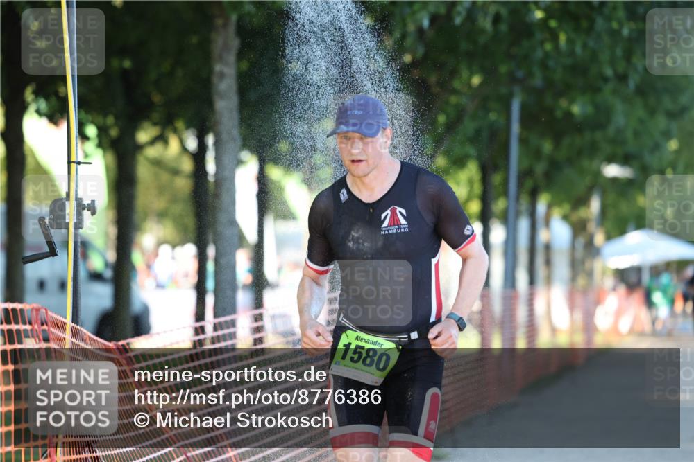 07.09.2025 - 19. Norderstedt Triathlon Michael Strokosch http://msf.ph/oto/8776386 07.09.2025 16:47:06 Laufen 945, 1464, 1580 meine-sportfotos.de