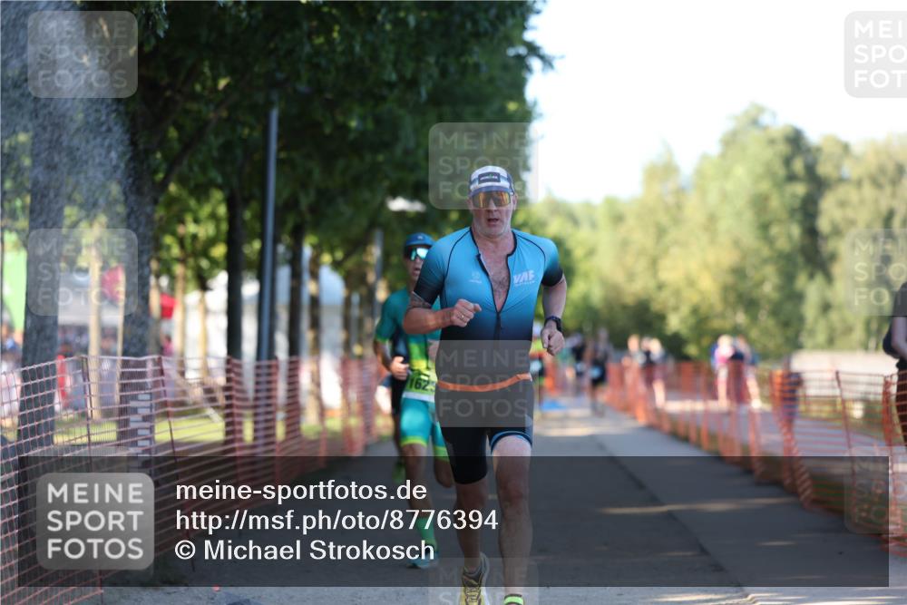 07.09.2025 - 19. Norderstedt Triathlon Michael Strokosch http://msf.ph/oto/8776394 07.09.2025 16:47:38 Laufen 409, 890, 1623, 1628 meine-sportfotos.de