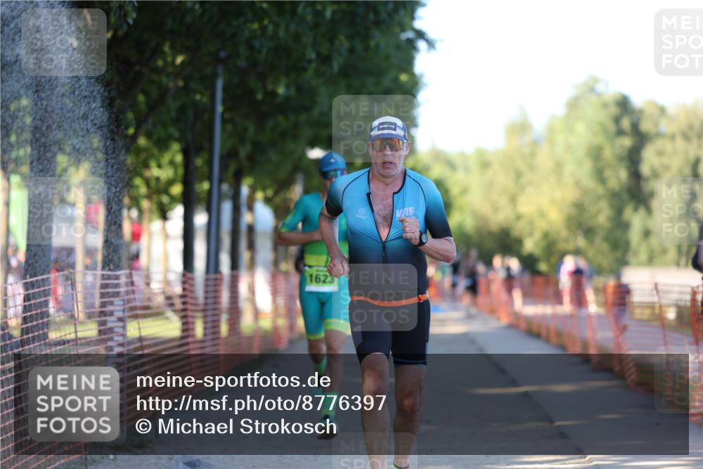 07.09.2025 - 19. Norderstedt Triathlon Michael Strokosch http://msf.ph/oto/8776397 07.09.2025 16:47:38 Laufen 409, 890, 1623, 1628 meine-sportfotos.de