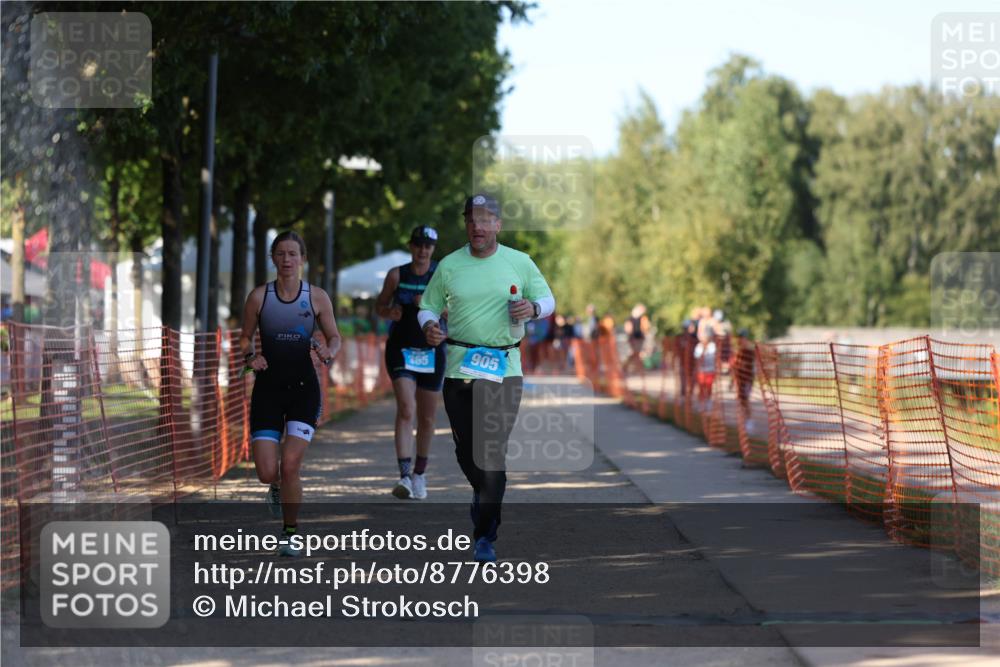 07.09.2025 - 19. Norderstedt Triathlon Michael Strokosch http://msf.ph/oto/8776398 07.09.2025 15:48:07 Laufen 365, 452, 905, 1507 meine-sportfotos.de