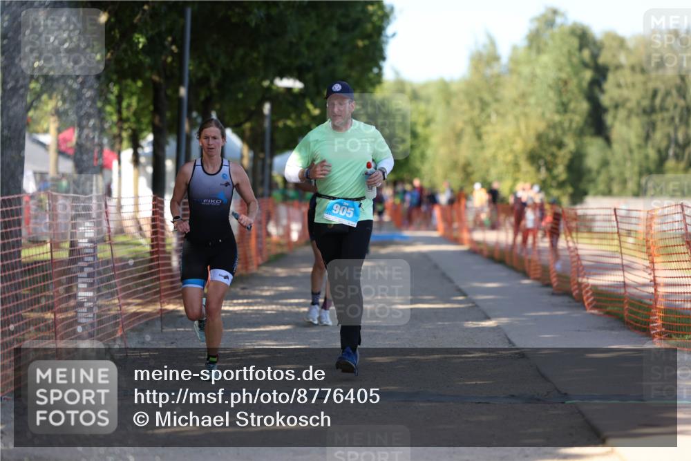 07.09.2025 - 19. Norderstedt Triathlon Michael Strokosch http://msf.ph/oto/8776405 07.09.2025 15:48:08 Laufen 365, 452, 905, 1507 meine-sportfotos.de