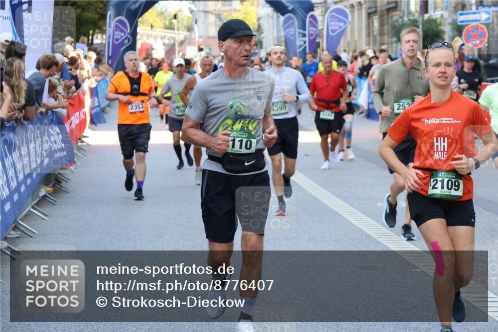 07.09.2025 - BARMER Alsterlauf Strokosch-Dieckow http://msf.ph/oto/8776407 07.09.2025 10:07:38 Ziel 2292, 2465, 2723, 3134, 3192, 3244, 3473, 3493, 3740, 3797, 3844, 4124, 4256, 4610, 4771, 5190, 5520, 6100, 6167, 8345 meine-sportfotos.de