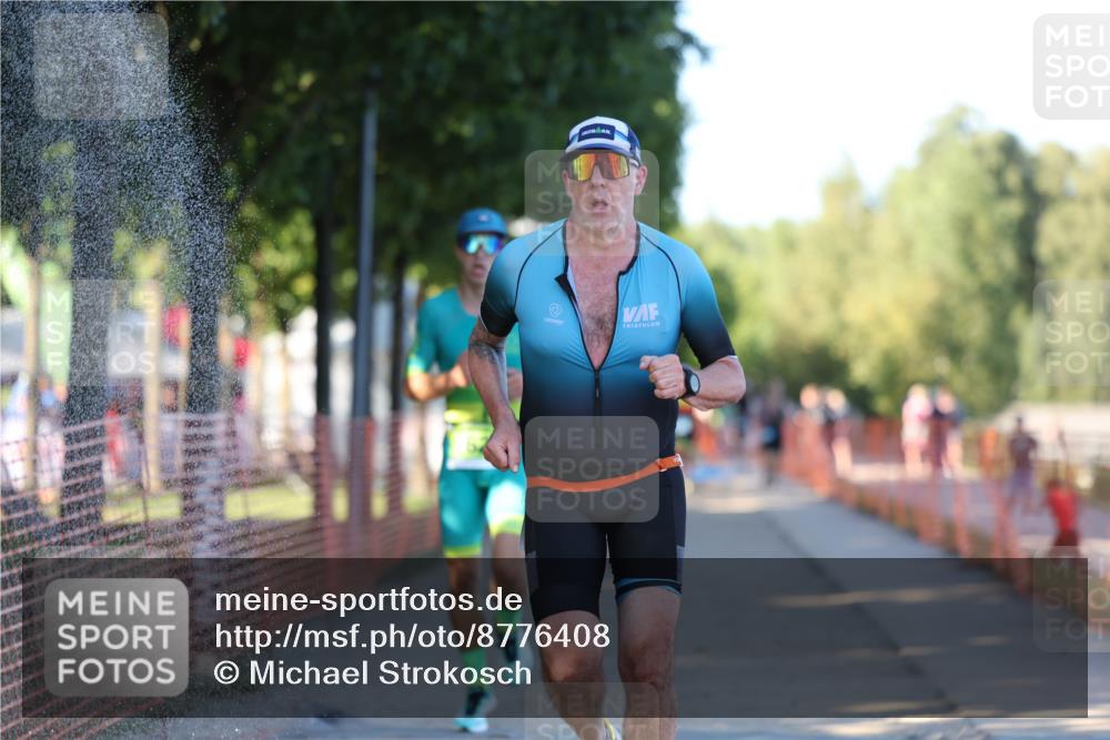 07.09.2025 - 19. Norderstedt Triathlon Michael Strokosch http://msf.ph/oto/8776408 07.09.2025 16:47:38 Laufen 409, 890, 1623, 1628 meine-sportfotos.de