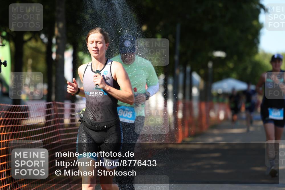 07.09.2025 - 19. Norderstedt Triathlon Michael Strokosch http://msf.ph/oto/8776433 07.09.2025 15:48:10 Laufen 365, 452, 905, 1511 meine-sportfotos.de