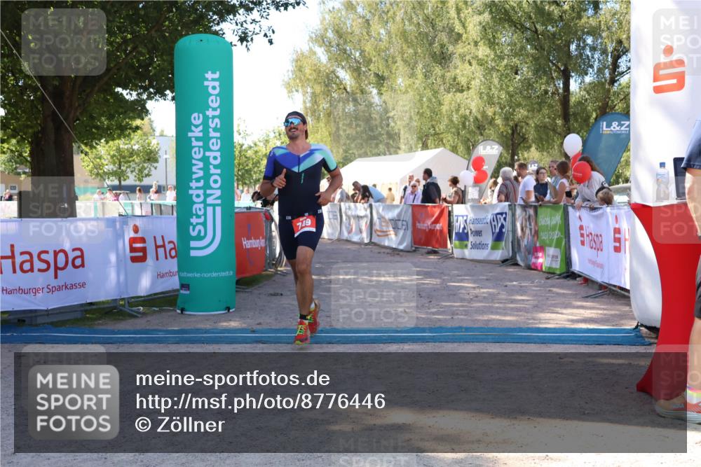07.09.2025 - 19. Norderstedt Triathlon Zöllner http://msf.ph/oto/8776446 07.09.2025 12:00:47 Ziel 749, 1184 meine-sportfotos.de