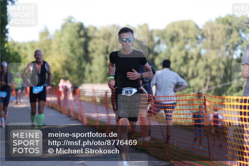 07.09.2025 - 19. Norderstedt Triathlon Michael Strokosch http://msf.ph/oto/8776469 07.09.2025 16:47:58 Laufen 396, 889, 910, 932, 1074, 1427, 1435 meine-sportfotos.de