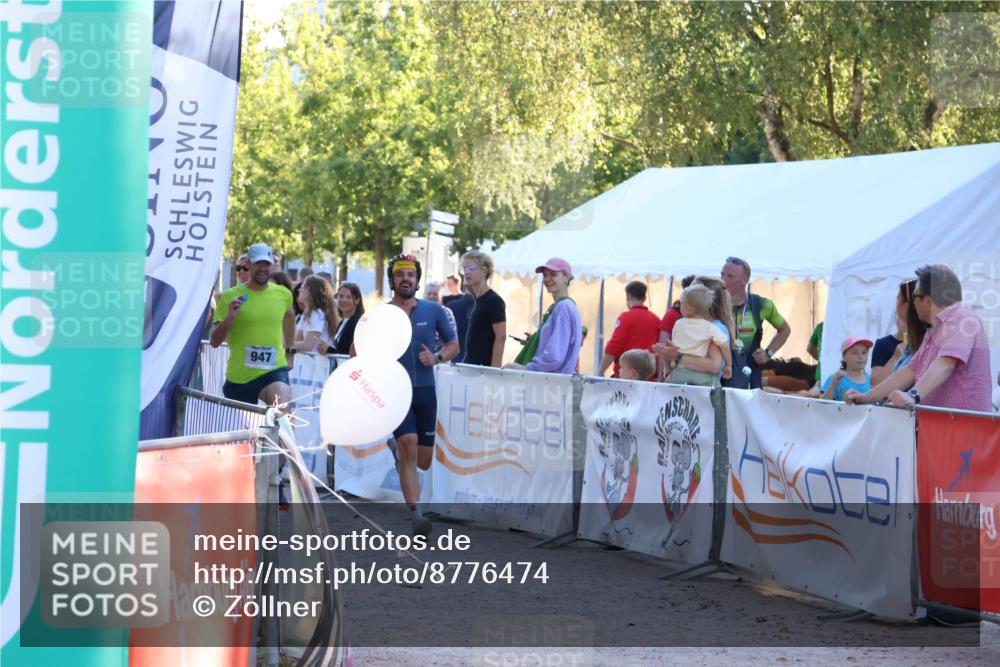 07.09.2025 - 19. Norderstedt Triathlon Zöllner http://msf.ph/oto/8776474 07.09.2025 17:09:02 Ziel 947 meine-sportfotos.de