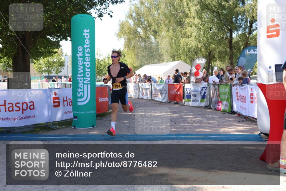 07.09.2025 - 19. Norderstedt Triathlon Zöllner http://msf.ph/oto/8776482 07.09.2025 12:00:51 Ziel 749, 1184 meine-sportfotos.de