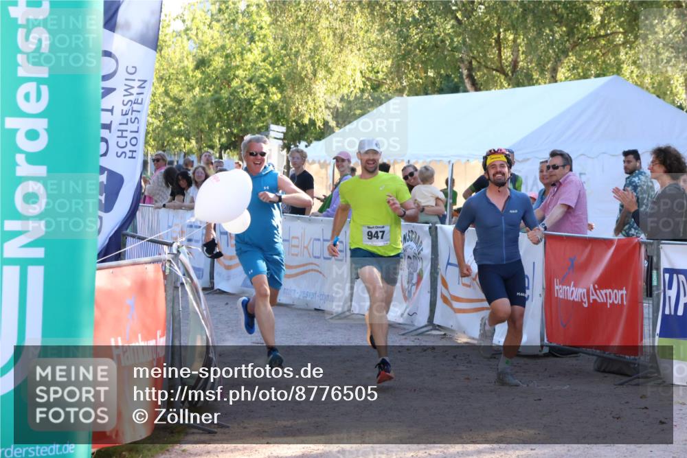 07.09.2025 - 19. Norderstedt Triathlon Zöllner http://msf.ph/oto/8776505 07.09.2025 17:09:03 Ziel 947 meine-sportfotos.de