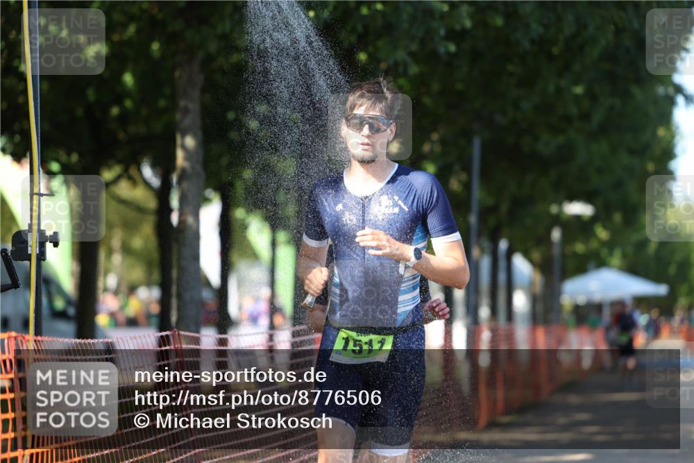 07.09.2025 - 19. Norderstedt Triathlon Michael Strokosch http://msf.ph/oto/8776506 07.09.2025 15:48:19 Laufen 472, 1511 meine-sportfotos.de