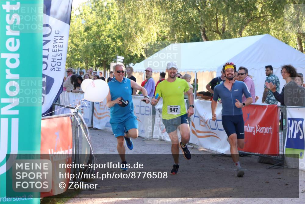 07.09.2025 - 19. Norderstedt Triathlon Zöllner http://msf.ph/oto/8776508 07.09.2025 17:09:04 Ziel 947 meine-sportfotos.de