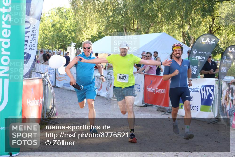 07.09.2025 - 19. Norderstedt Triathlon Zöllner http://msf.ph/oto/8776521 07.09.2025 17:09:04 Ziel 947 meine-sportfotos.de