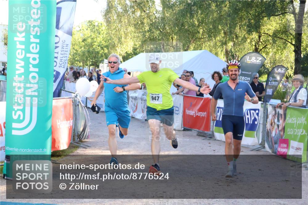 07.09.2025 - 19. Norderstedt Triathlon Zöllner http://msf.ph/oto/8776524 07.09.2025 17:09:05 Ziel 947 meine-sportfotos.de