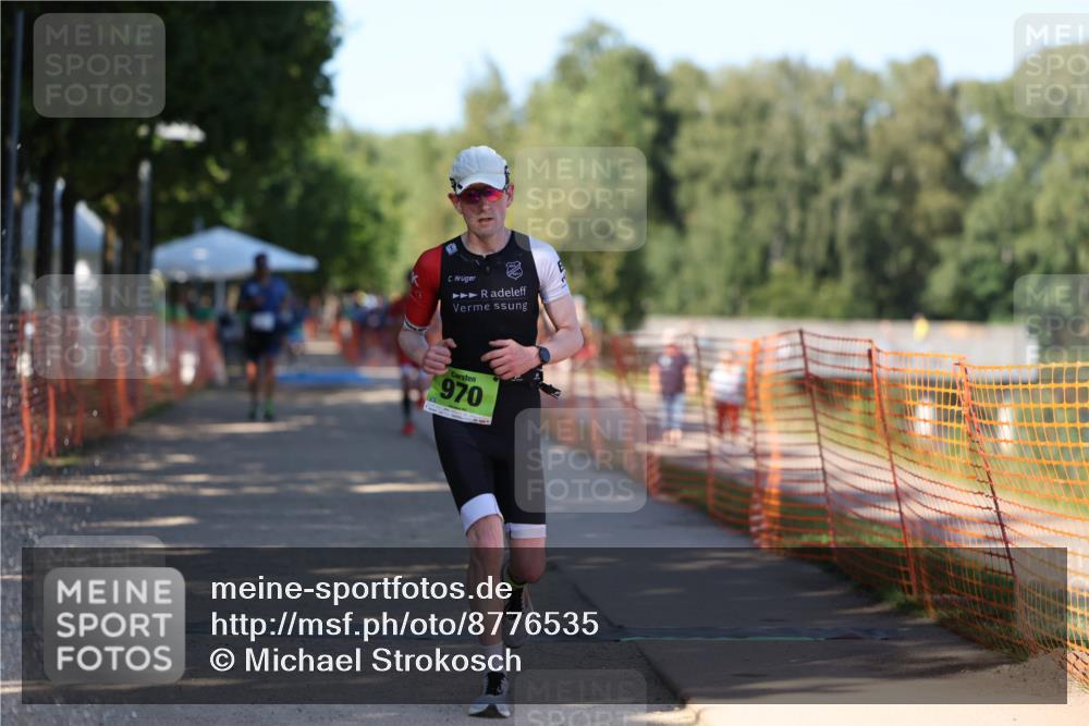 07.09.2025 - 19. Norderstedt Triathlon Michael Strokosch http://msf.ph/oto/8776535 07.09.2025 15:48:27 Laufen 1404 meine-sportfotos.de