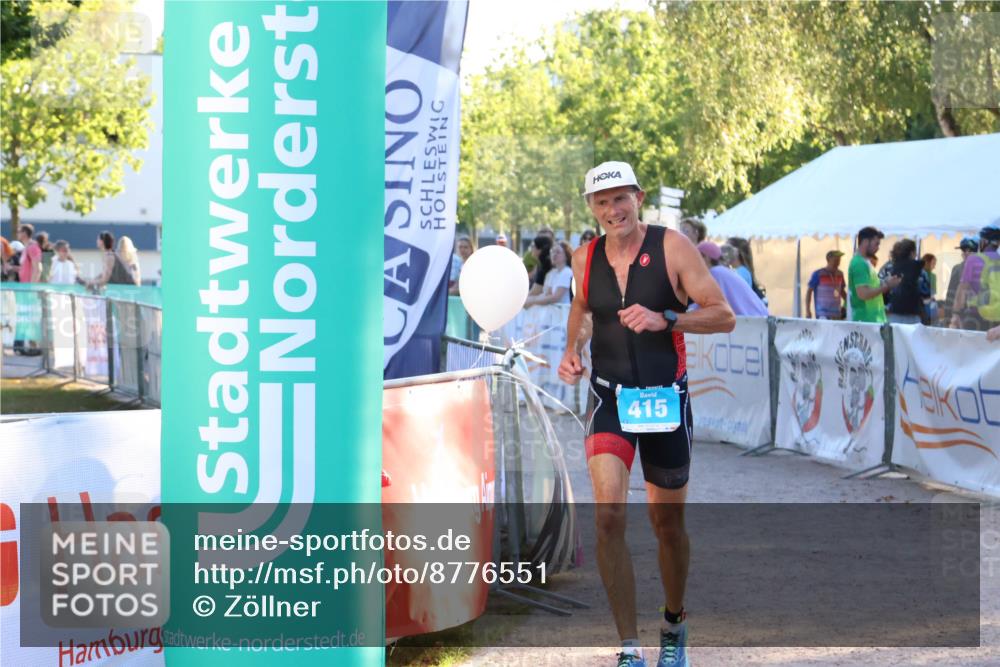 07.09.2025 - 19. Norderstedt Triathlon Zöllner http://msf.ph/oto/8776551 07.09.2025 17:10:01 Ziel 415 meine-sportfotos.de