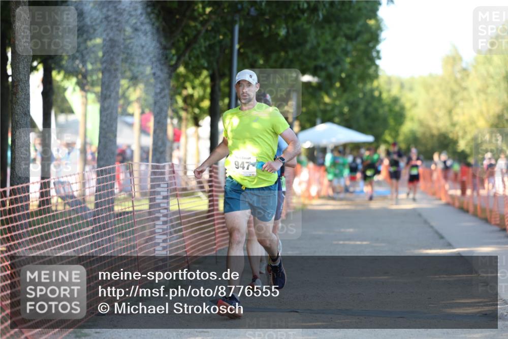 07.09.2025 - 19. Norderstedt Triathlon Michael Strokosch http://msf.ph/oto/8776555 07.09.2025 16:48:09 Laufen 889, 903, 947, 1618 meine-sportfotos.de