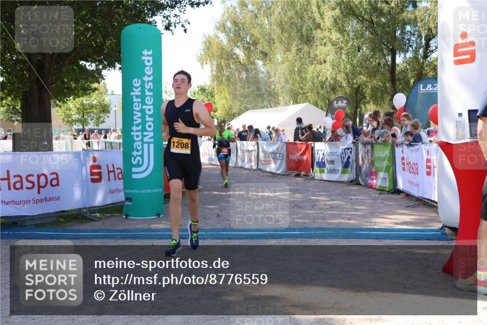 07.09.2025 - 19. Norderstedt Triathlon Zöllner http://msf.ph/oto/8776559 07.09.2025 12:01:52 Ziel 770, 1208 meine-sportfotos.de
