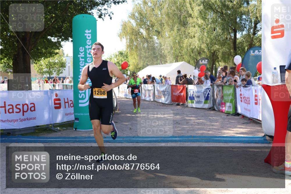 07.09.2025 - 19. Norderstedt Triathlon Zöllner http://msf.ph/oto/8776564 07.09.2025 12:01:52 Ziel 770, 1208 meine-sportfotos.de
