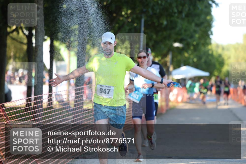 07.09.2025 - 19. Norderstedt Triathlon Michael Strokosch http://msf.ph/oto/8776571 07.09.2025 16:48:09 Laufen 889, 903, 947, 1618 meine-sportfotos.de
