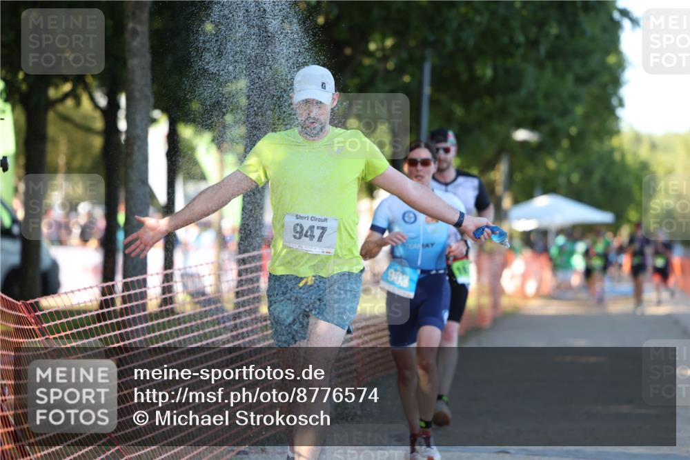 07.09.2025 - 19. Norderstedt Triathlon Michael Strokosch http://msf.ph/oto/8776574 07.09.2025 16:48:10 Laufen 889, 903, 947, 1618 meine-sportfotos.de