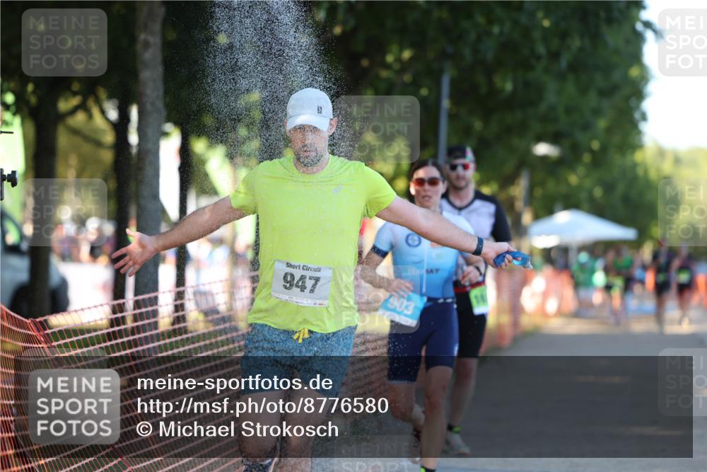 07.09.2025 - 19. Norderstedt Triathlon Michael Strokosch http://msf.ph/oto/8776580 07.09.2025 16:48:10 Laufen 889, 903, 947, 1618 meine-sportfotos.de