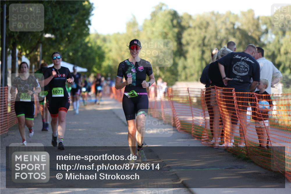 07.09.2025 - 19. Norderstedt Triathlon Michael Strokosch http://msf.ph/oto/8776614 07.09.2025 16:48:21 Laufen 1077, 1093, 1613 meine-sportfotos.de