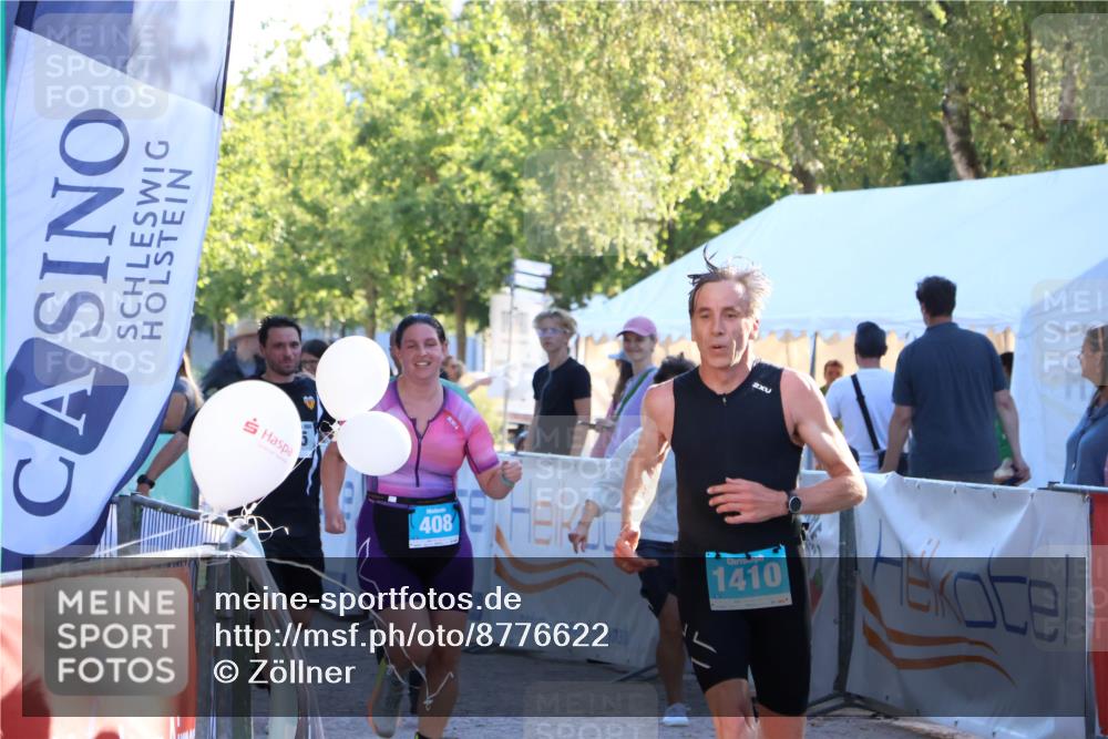 07.09.2025 - 19. Norderstedt Triathlon Zöllner http://msf.ph/oto/8776622 07.09.2025 17:11:03 Ziel 408, 945, 1410 meine-sportfotos.de