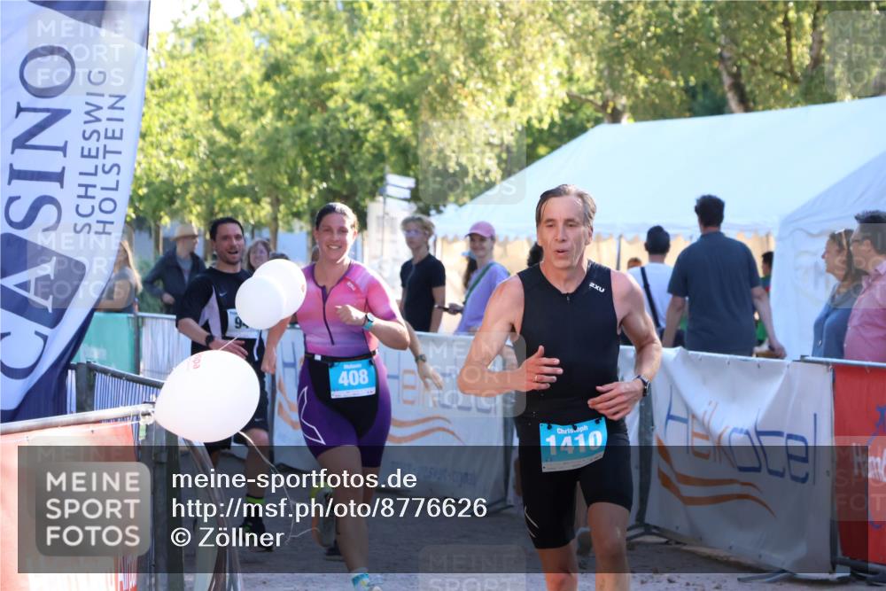 07.09.2025 - 19. Norderstedt Triathlon Zöllner http://msf.ph/oto/8776626 07.09.2025 17:11:03 Ziel 408, 945, 1410 meine-sportfotos.de
