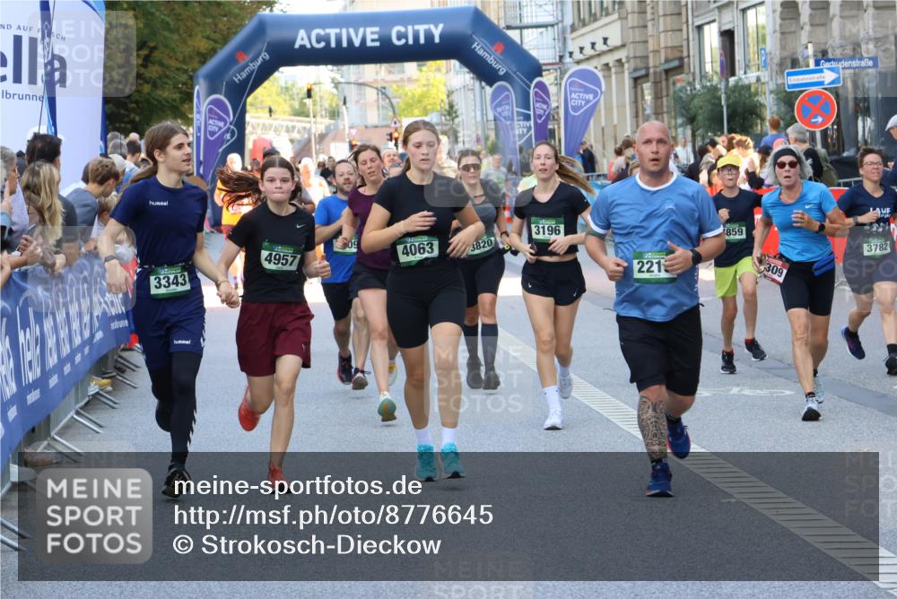 07.09.2025 - BARMER Alsterlauf Strokosch-Dieckow http://msf.ph/oto/8776645 07.09.2025 10:07:31 Ziel 2292, 2315, 2965, 3063, 3244, 3473, 3797, 3837, 3844, 4124, 4256, 4610, 4771, 4860, 5173, 5190, 5212, 5315, 5402, 5475, 5520, 5935, 5939, 6100, 6146, 6167, 6219, 6343 meine-sportfotos.de
