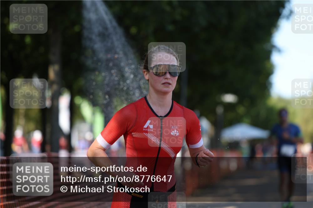 07.09.2025 - 19. Norderstedt Triathlon Michael Strokosch http://msf.ph/oto/8776647 07.09.2025 15:48:35 Laufen 382, 1404 meine-sportfotos.de