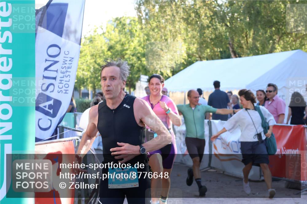 07.09.2025 - 19. Norderstedt Triathlon Zöllner http://msf.ph/oto/8776648 07.09.2025 17:11:04 Ziel 408, 945, 1410 meine-sportfotos.de
