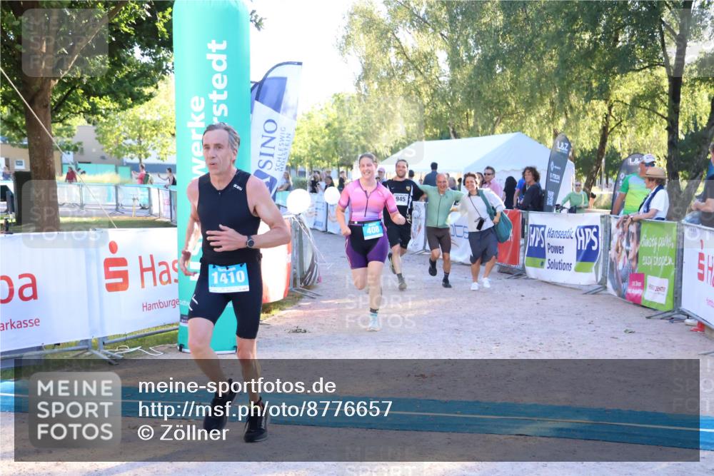 07.09.2025 - 19. Norderstedt Triathlon Zöllner http://msf.ph/oto/8776657 07.09.2025 17:11:05 Ziel 408, 945, 1410 meine-sportfotos.de