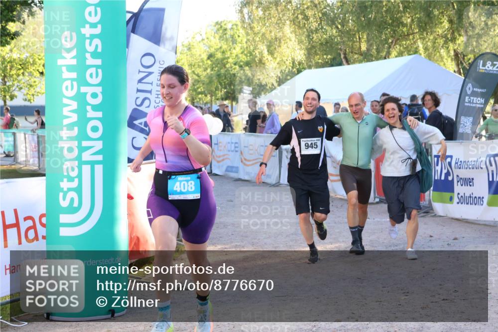07.09.2025 - 19. Norderstedt Triathlon Zöllner http://msf.ph/oto/8776670 07.09.2025 17:11:06 Ziel 408, 945, 1410 meine-sportfotos.de