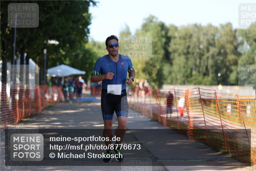 07.09.2025 - 19. Norderstedt Triathlon Michael Strokosch http://msf.ph/oto/8776673 07.09.2025 15:48:38 Laufen 382, 1404 meine-sportfotos.de