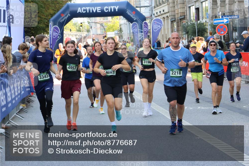07.09.2025 - BARMER Alsterlauf Strokosch-Dieckow http://msf.ph/oto/8776687 07.09.2025 10:07:31 Ziel 2292, 2315, 2965, 3063, 3244, 3473, 3797, 3837, 3844, 4124, 4256, 4610, 4771, 4860, 5173, 5190, 5212, 5315, 5402, 5475, 5520, 5935, 5939, 6100, 6146, 6167, 6219, 6343 meine-sportfotos.de