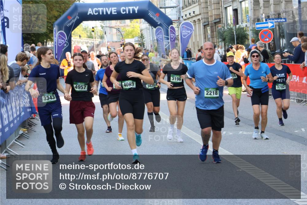 07.09.2025 - BARMER Alsterlauf Strokosch-Dieckow http://msf.ph/oto/8776707 07.09.2025 10:07:30 Ziel 2292, 2315, 2965, 3063, 3244, 3473, 3797, 3837, 3844, 4124, 4256, 4610, 4771, 4860, 5173, 5190, 5212, 5315, 5402, 5475, 5520, 5935, 5939, 6146, 6167, 6219, 6343 meine-sportfotos.de
