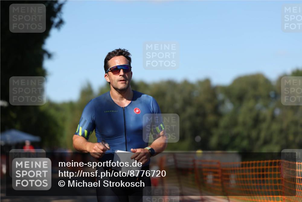 07.09.2025 - 19. Norderstedt Triathlon Michael Strokosch http://msf.ph/oto/8776720 07.09.2025 15:48:40 Laufen 382 meine-sportfotos.de