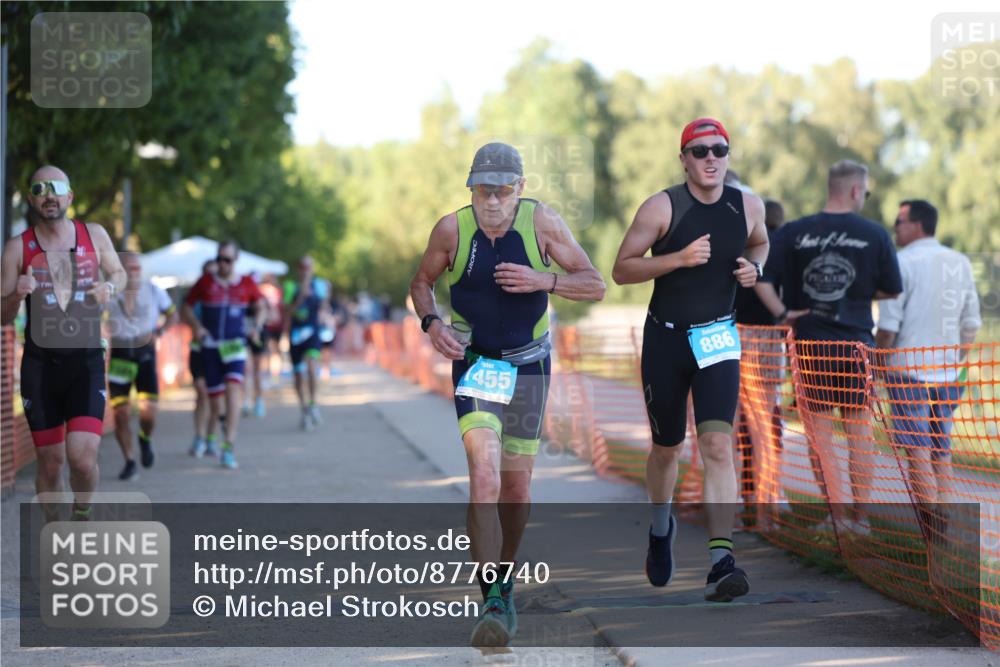 07.09.2025 - 19. Norderstedt Triathlon Michael Strokosch http://msf.ph/oto/8776740 07.09.2025 16:48:36 Laufen 886, 918, 923, 1103, 1455, 1575, 1589 meine-sportfotos.de
